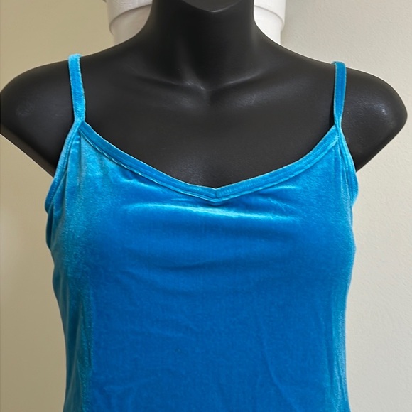 Lilly Pulitzer Luxletic 2 Piece Velvet Tank Weekender High Rise Leggings & Top - Picture 9 of 16